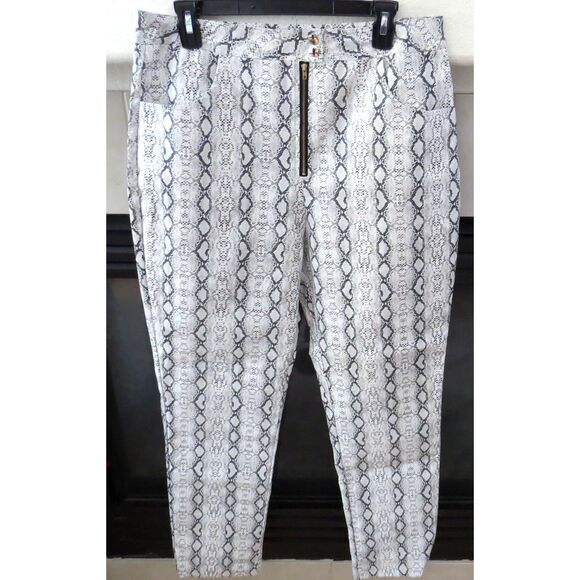Pretty Little Thing Faux Leather High Rise Snake Print Tapered Trousers 10 EUC - Picture 2 of 11